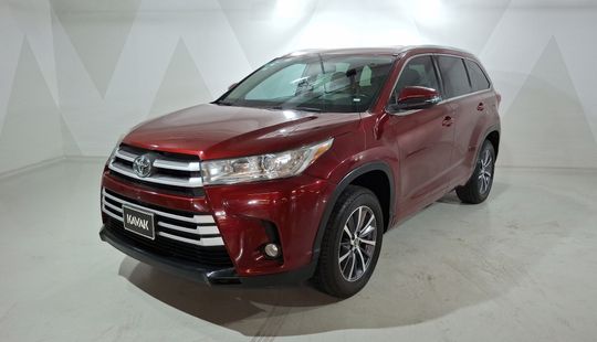 Toyota • Highlander
