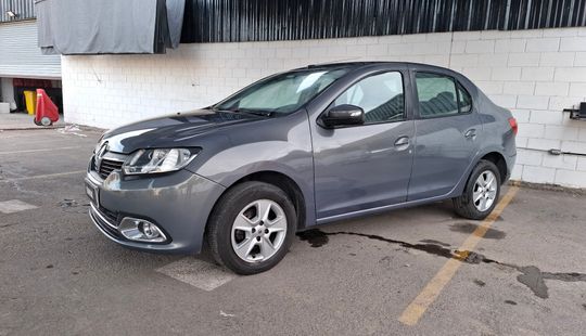 Renault • Logan