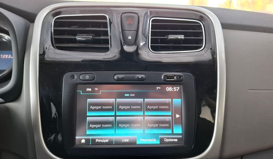 Renault Logan 1.6 PRIVILEGE Sedan 2016
