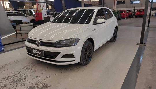Volkswagen • Polo