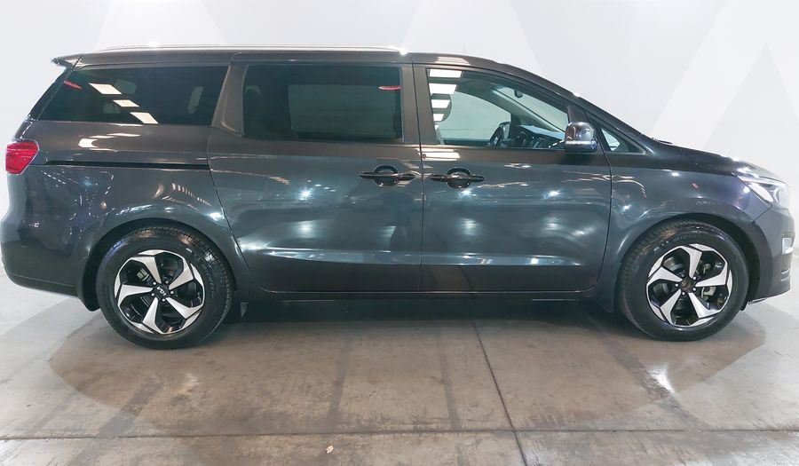 Kia Sedona 3.3 EX AUTO Minivan 2020
