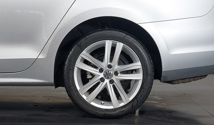 Volkswagen Jetta TSI HIGHLINE Sedan 2015