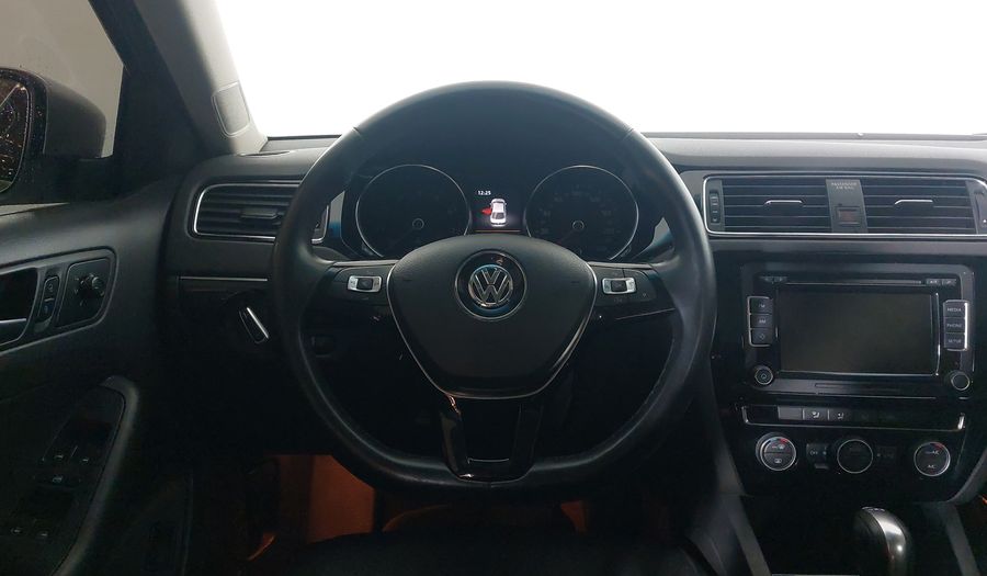 Volkswagen Jetta TSI HIGHLINE Sedan 2015