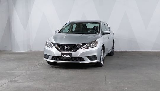 Nissan • Sentra