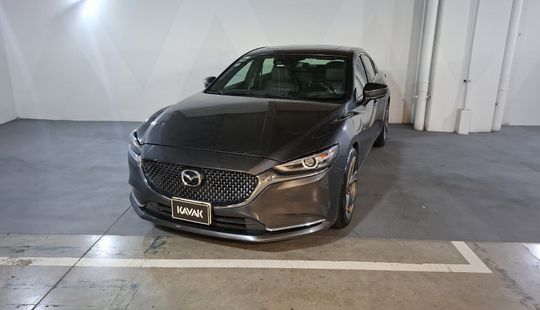 Mazda • Mazda 6