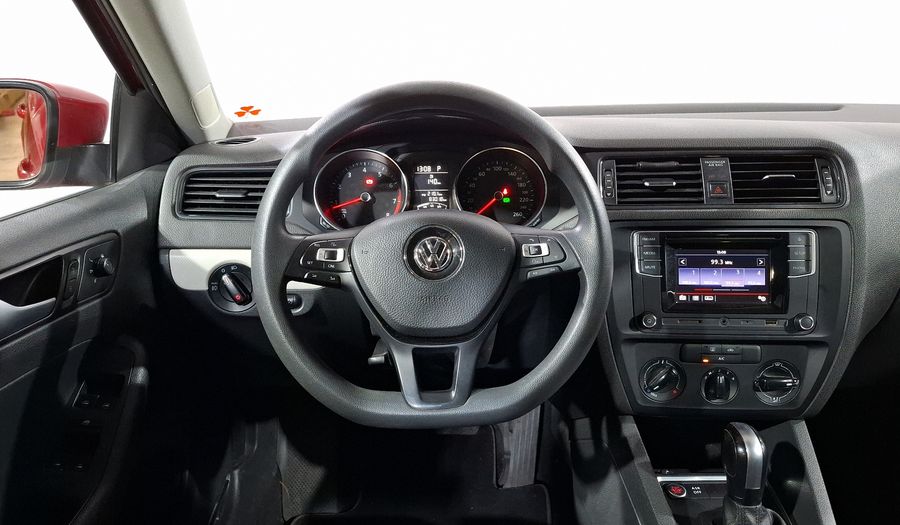 Volkswagen Jetta 2.5 COMFORTLINE TIP. BOLSAS AIRE DEL. Sedan 2018