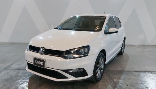 Volkswagen • Polo