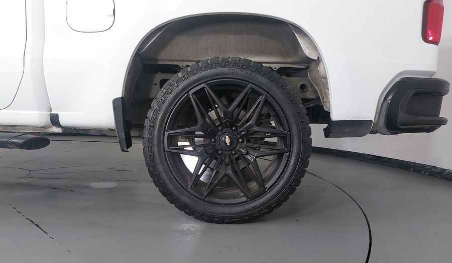 Chevrolet Silverado 1500 4.3 SILVERADO WT CREW CAB F AT 4WD Pickup 2021