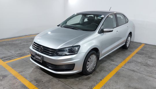 Volkswagen • Vento