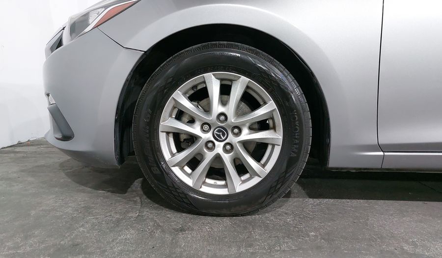 Mazda 3 2.0 SEDAN I TOURING TA Sedan 2015