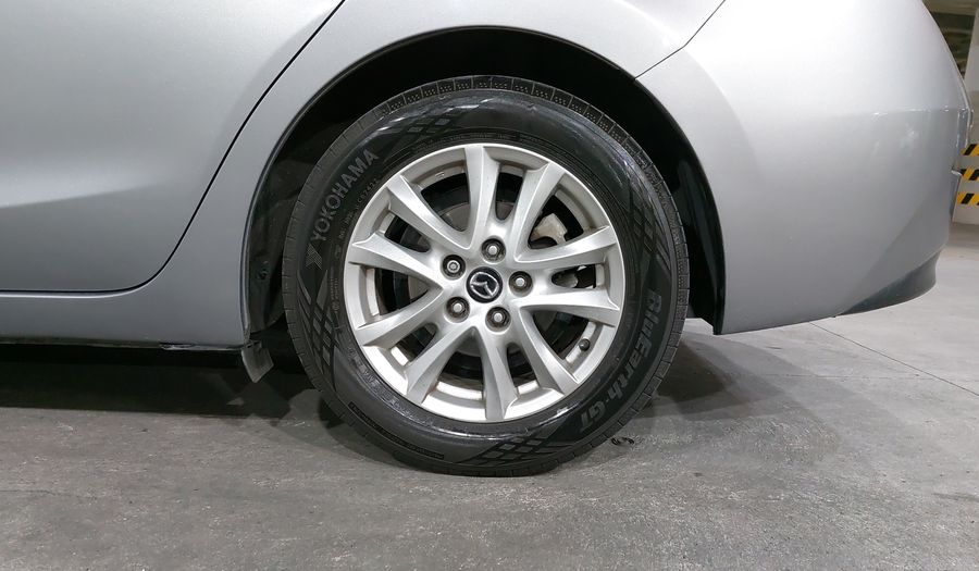 Mazda 3 2.0 SEDAN I TOURING TA Sedan 2015