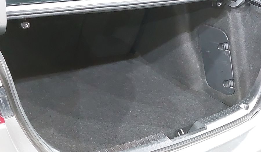 Mazda 3 2.0 SEDAN I TOURING TA Sedan 2015