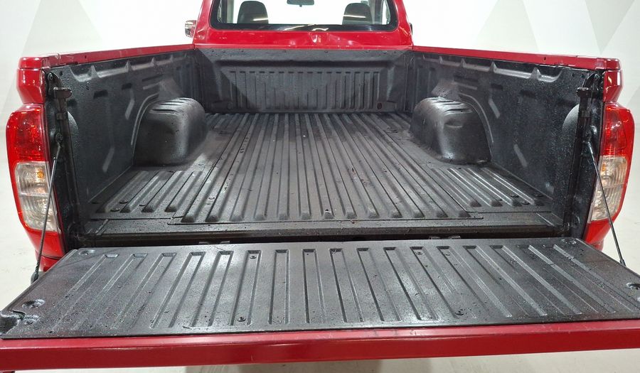 Nissan Np300 2.5 PICK UP TM DH PAQ. SEG. 6VEL Pickup 2019