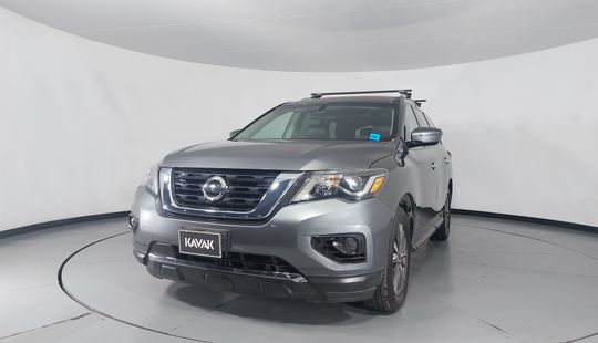 Nissan • Pathfinder