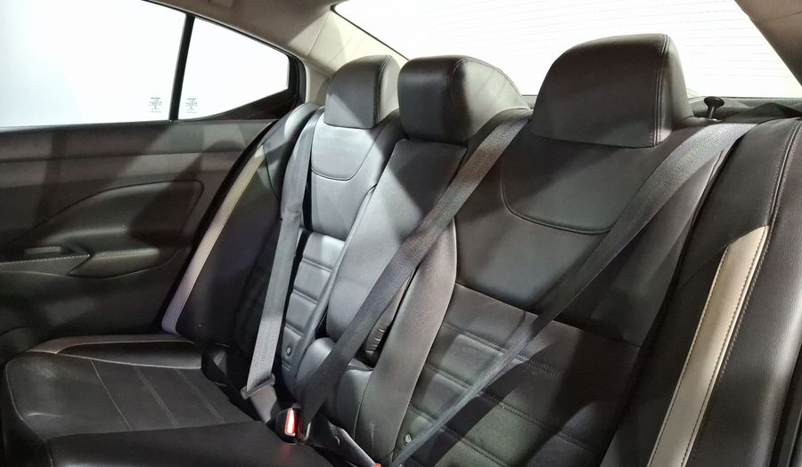 Nissan Versa 1.6 EXCLUSIVE CVT Sedan 2020