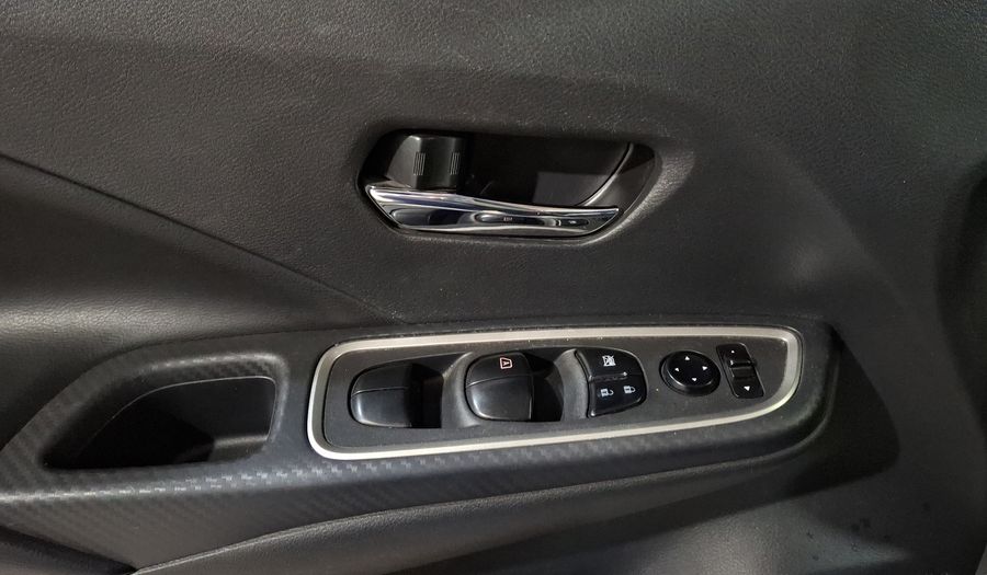 Nissan Versa 1.6 EXCLUSIVE CVT Sedan 2020