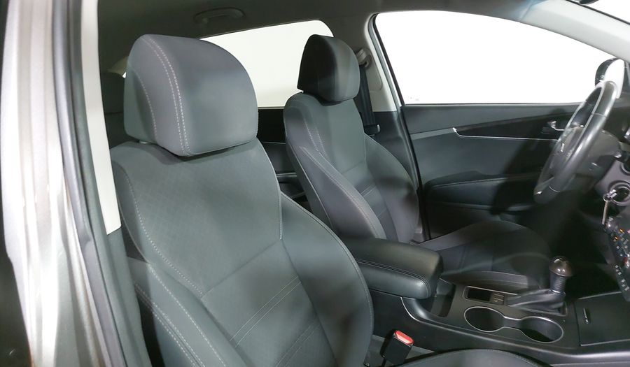 Kia Sorento 2.4 LX AT Suv 2017