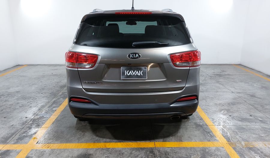 Kia Sorento 2.4 LX AT Suv 2017