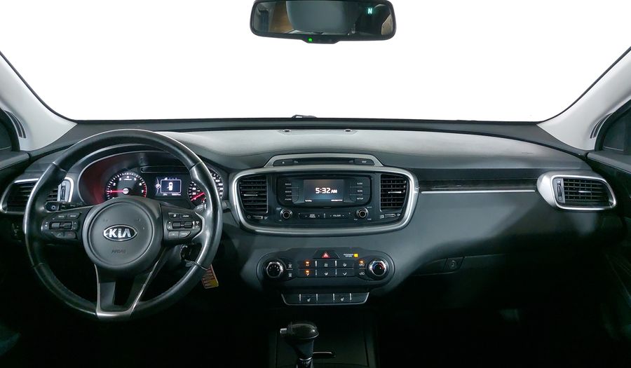Kia Sorento 2.4 LX AT Suv 2017
