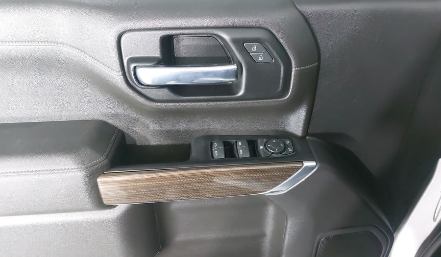 Chevrolet Cheyenne 5.3 CHEYENNE RST CREW CAB B 4WD Pickup 2022