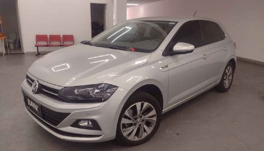 Volkswagen • Polo
