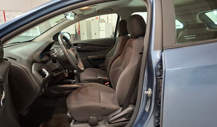 Chevrolet Onix 1.4 LTZ AT Hatchback 2015