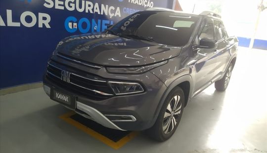 Fiat • Toro