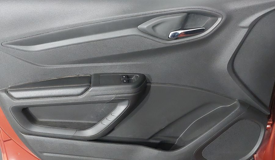 Chevrolet Onix MPFI LOLLAPALOOZA Hatchback 2014