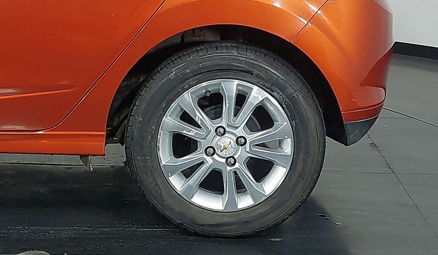 Chevrolet Onix MPFI LOLLAPALOOZA Hatchback 2014