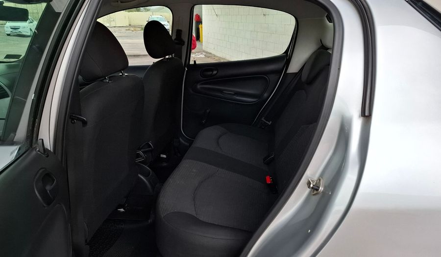 Peugeot 207 1.4 ACTIVE Hatchback 2015