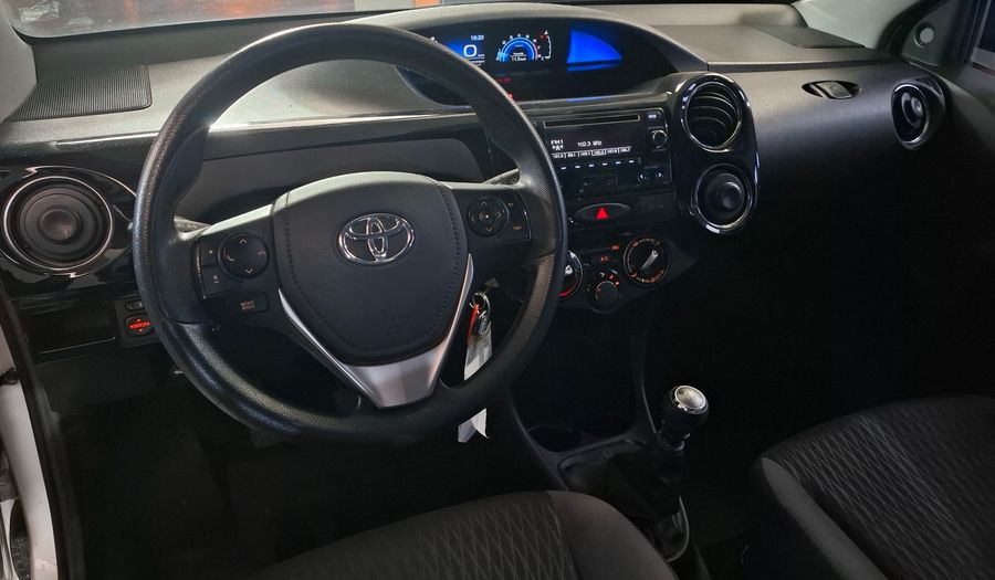 Toyota Etios 1.5 XS Hatchback 2017