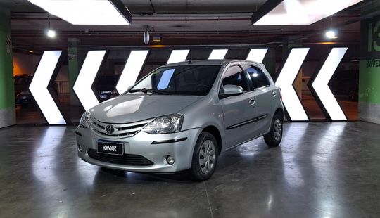 Toyota • Etios