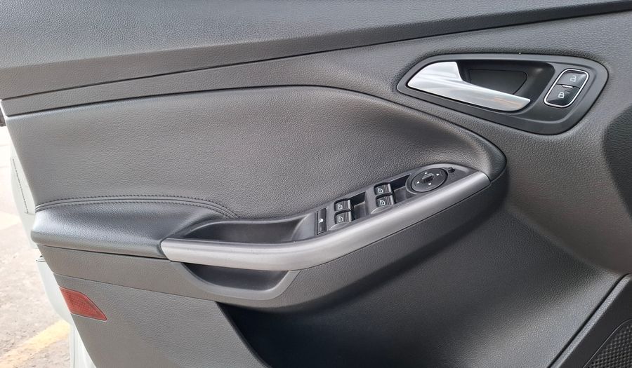 Ford Focus Iii 2.0 SE PLUS Sedan 2015