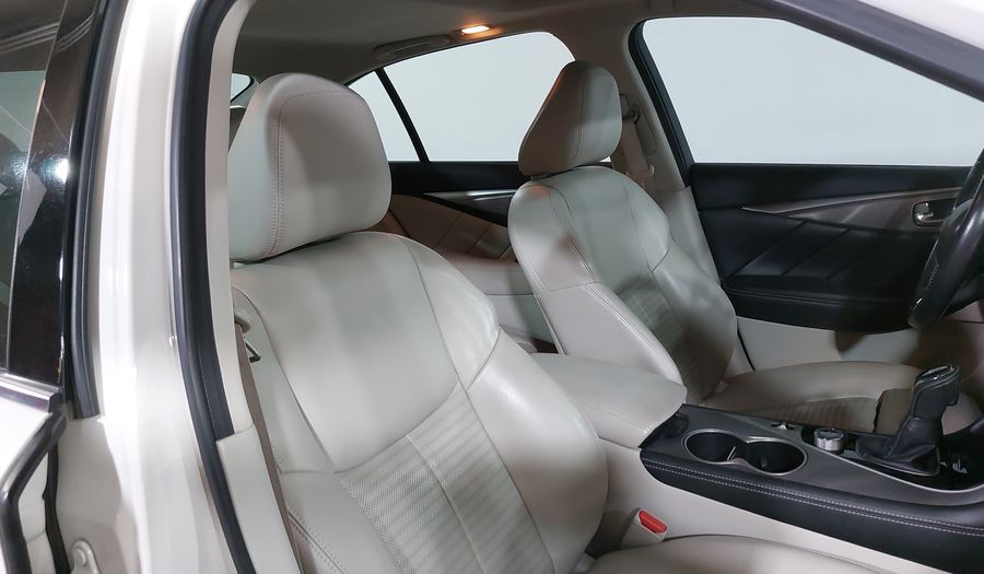 Infiniti Q50 3.0 SPORT AUTO Sedan 2018