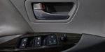 Toyota Sienna 3.5 XLE AT Minivan 2015