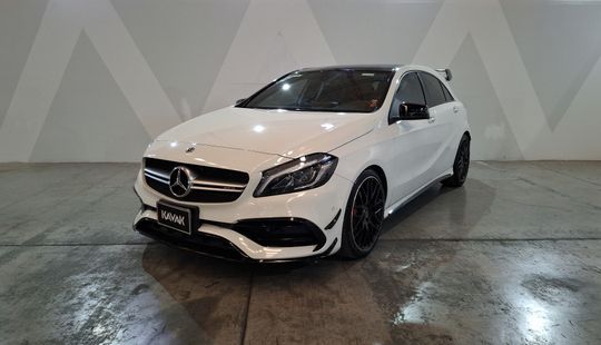 Mercedes Benz • Clase A