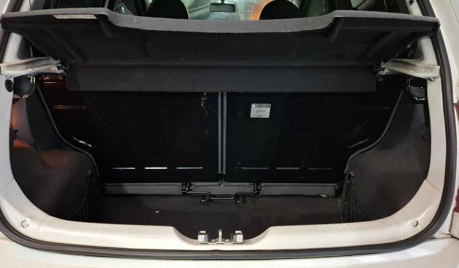Volkswagen Fox 1.6 COMFORTLINE PACK Hatchback 2011