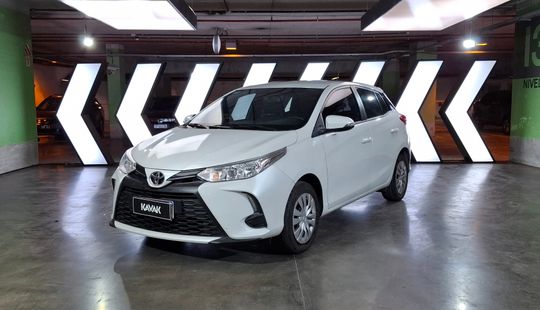 Toyota • Yaris