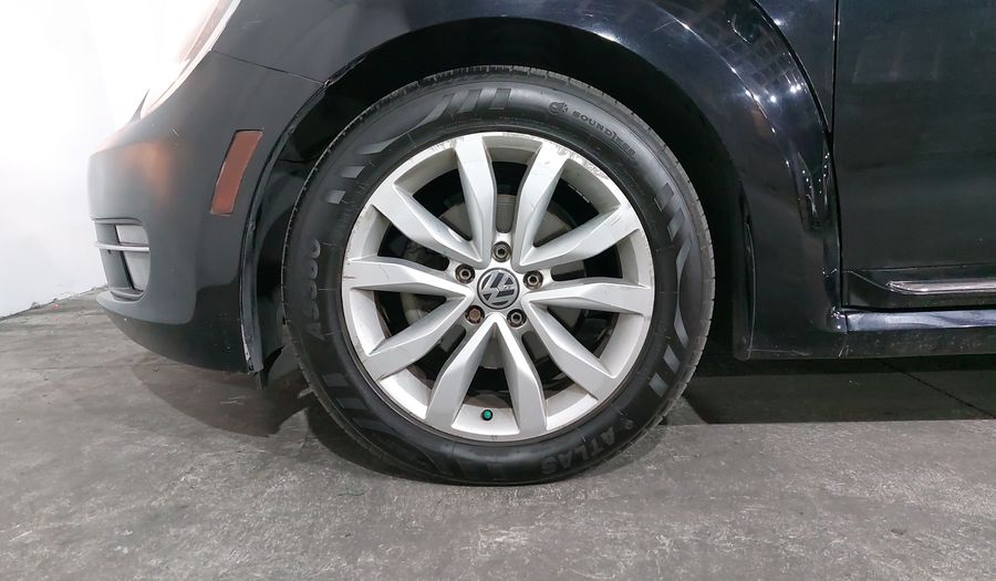 Volkswagen Beetle 2.5 SPORT TIPTRONIC Hatchback 2013