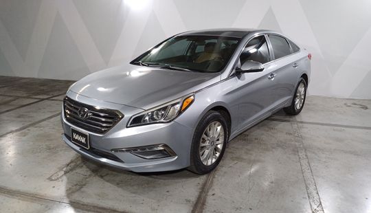 Hyundai • Sonata