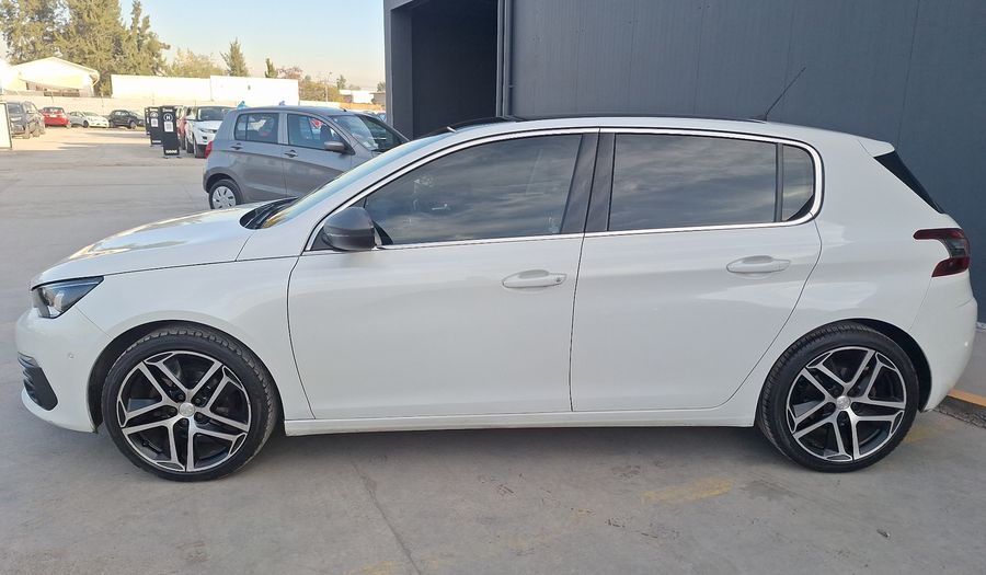Peugeot 308 1.5 BLUEHDI AUTO 130 HP FELINE Hatchback 2019