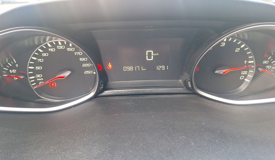 Peugeot 308 1.5 BLUEHDI AUTO 130 HP FELINE Hatchback 2019
