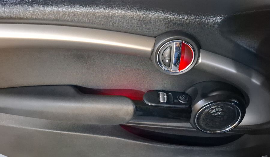 Mini Cooper S 2.0 COOPER HOT CHILI AT Hatchback 2016