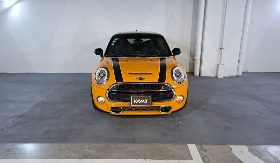 Mini Cooper S 2.0 COOPER HOT CHILI AT Hatchback 2016