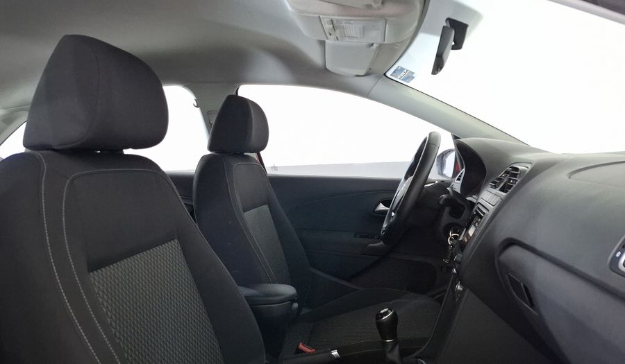 Volkswagen Vento 1.6 HIGHLINE STD. Sedan 2017