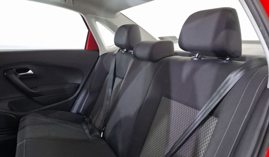 Volkswagen Vento 1.6 HIGHLINE STD. Sedan 2017
