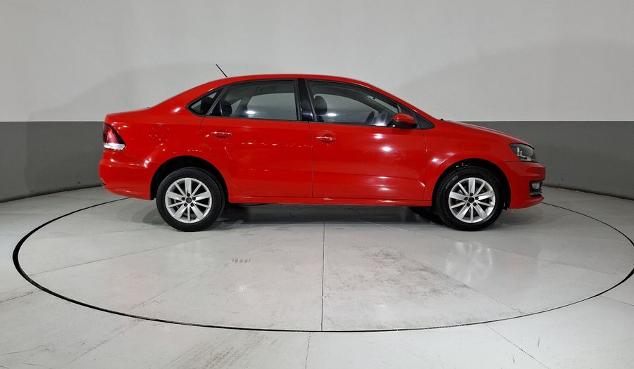 Volkswagen Vento 1.6 HIGHLINE STD. Sedan 2017