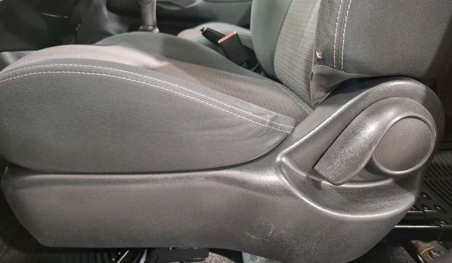 Nissan Versa 1.6 SENSE Sedan 2019