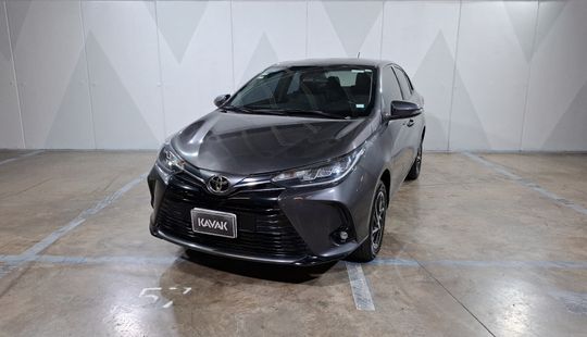 Toyota • Yaris