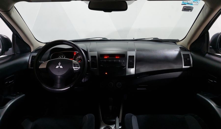 Mitsubishi Outlander 2.4 LS AT Suv 2013